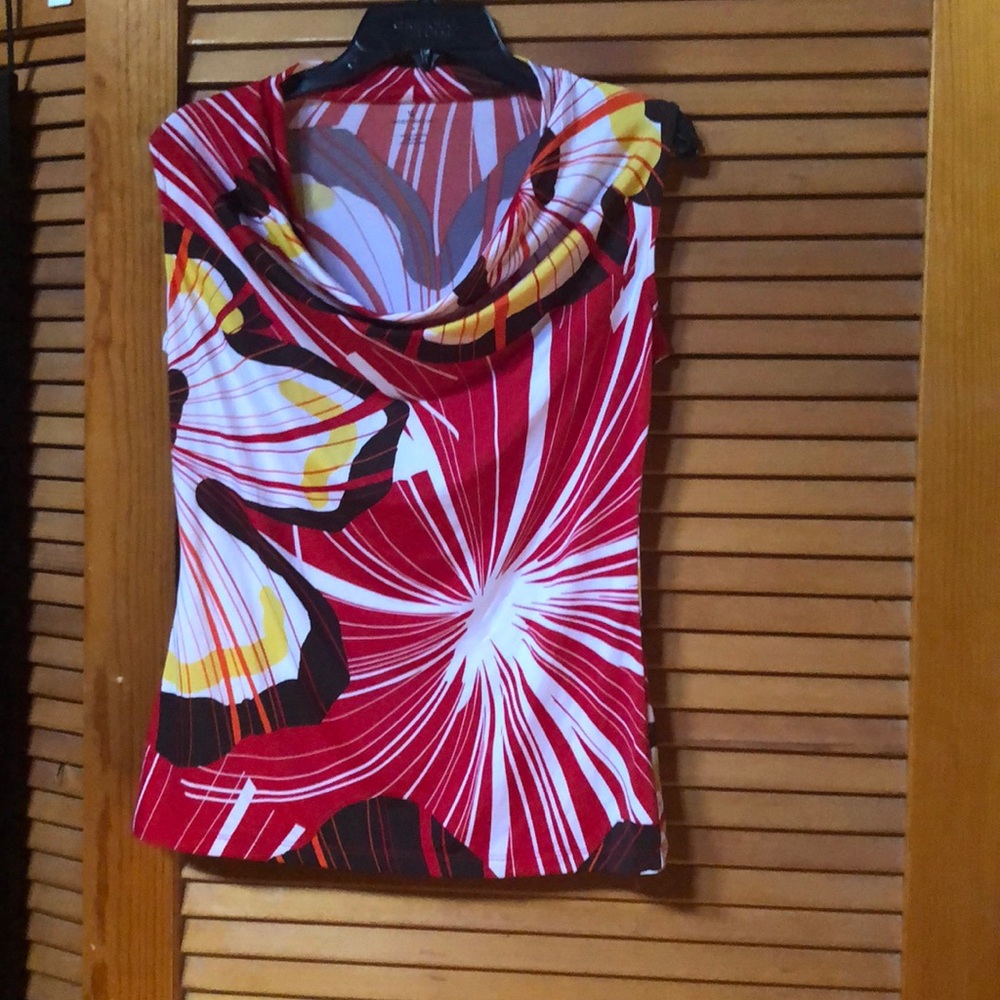 Sleeveless blouse